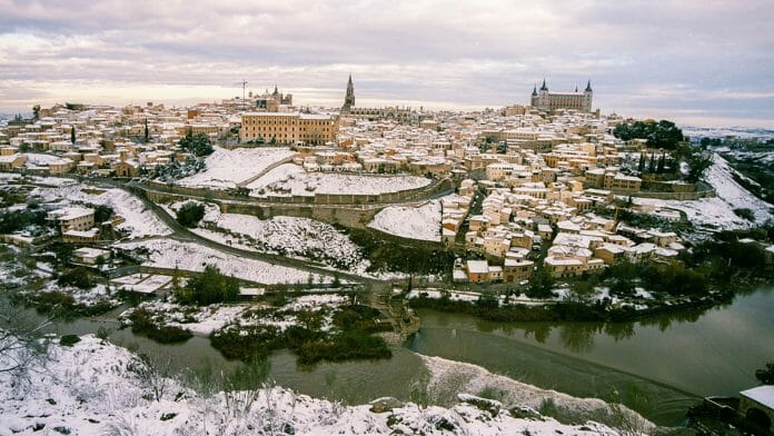 ciudad Toledo nevado Navidad